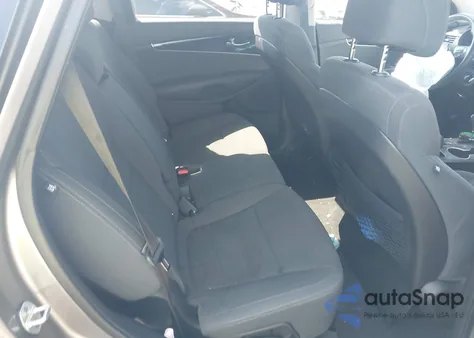 2017 Kia Sorento 2.4L Lx из США, поврежденный, VIN 5XYPG4A39HG217045